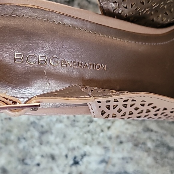 4 Pairs of Heels - Picture 12 of 16